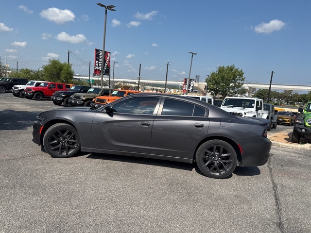 2022 Dodge Charger SXT photo 13