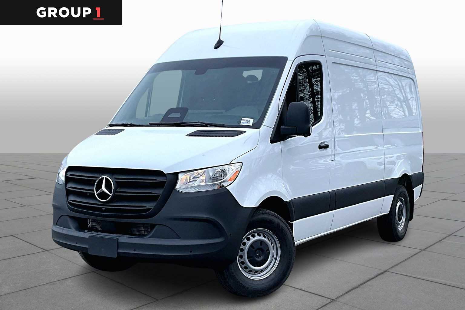 2026 Mercedes-Benz Sprinter Cargo Van Base's photo