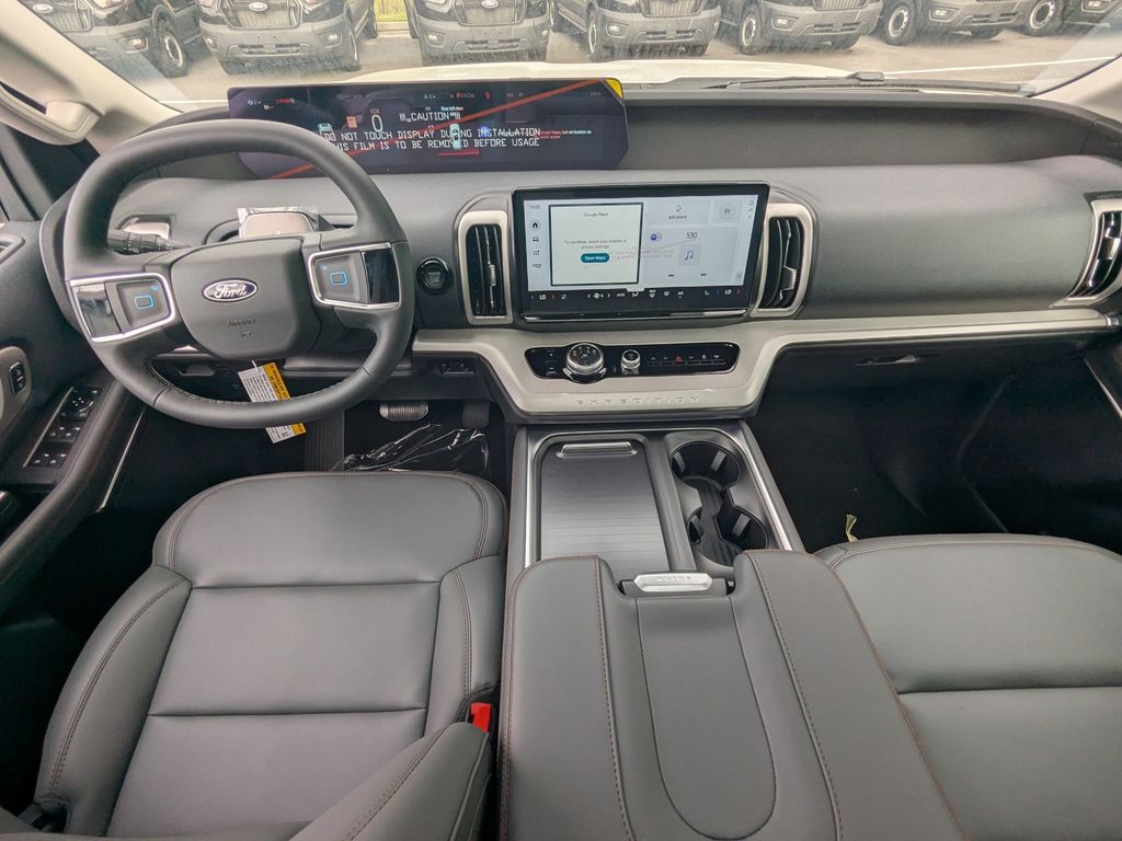 2025 Ford Expedition MAX photo 18