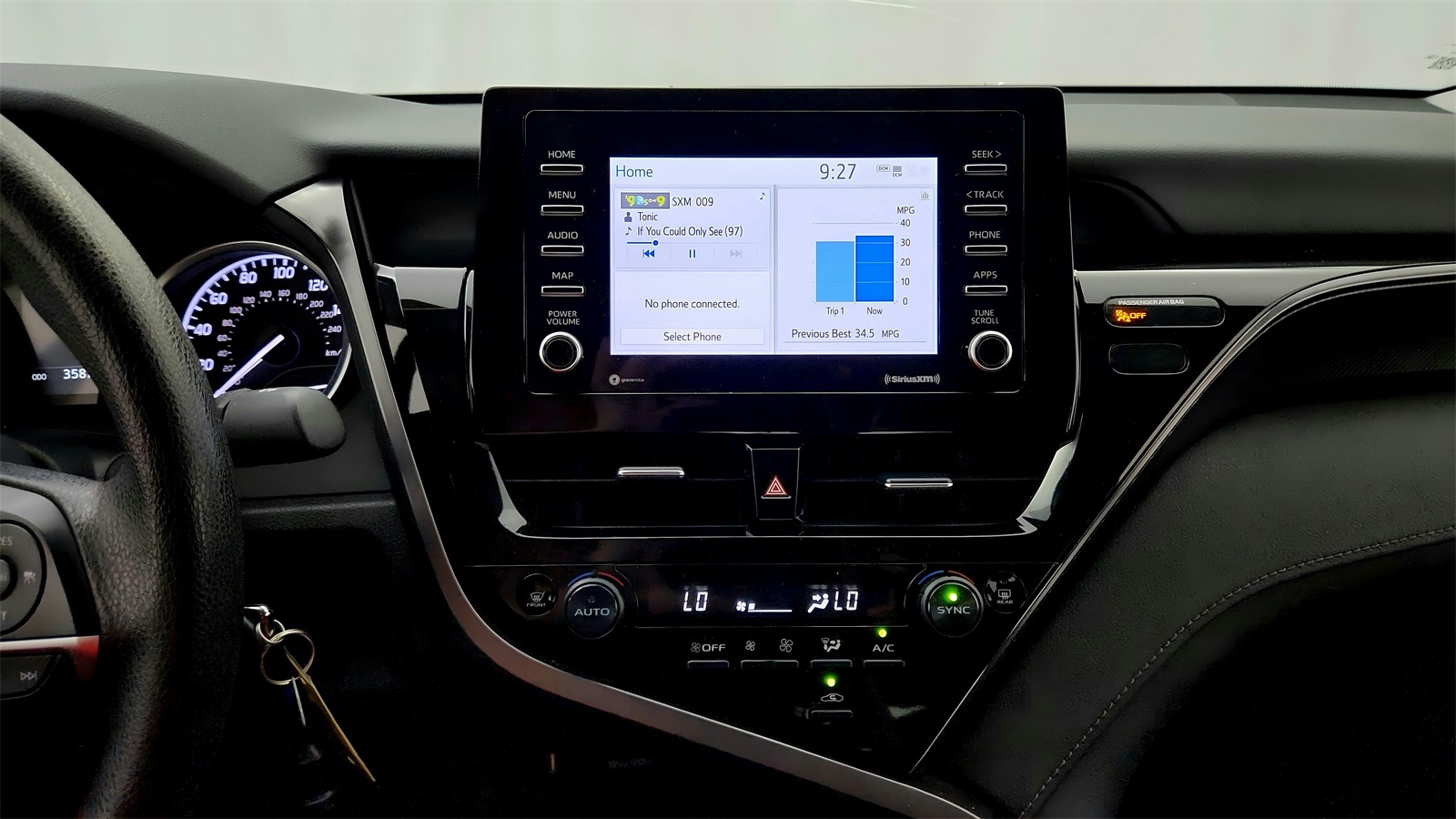 2024 Toyota Camry LE photo 28