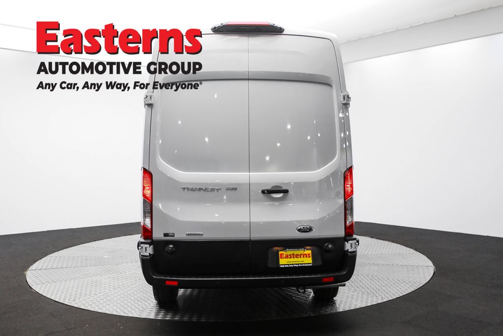 2024 Ford Transit photo 4