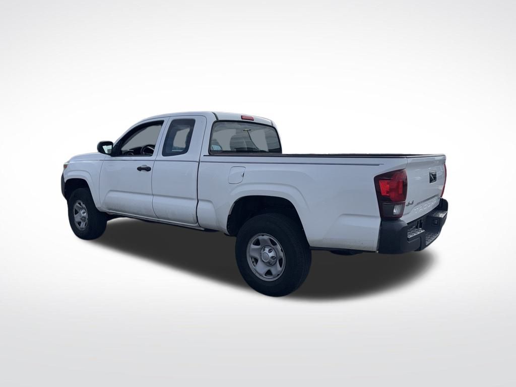 2018 Toyota Tacoma SR photo 3