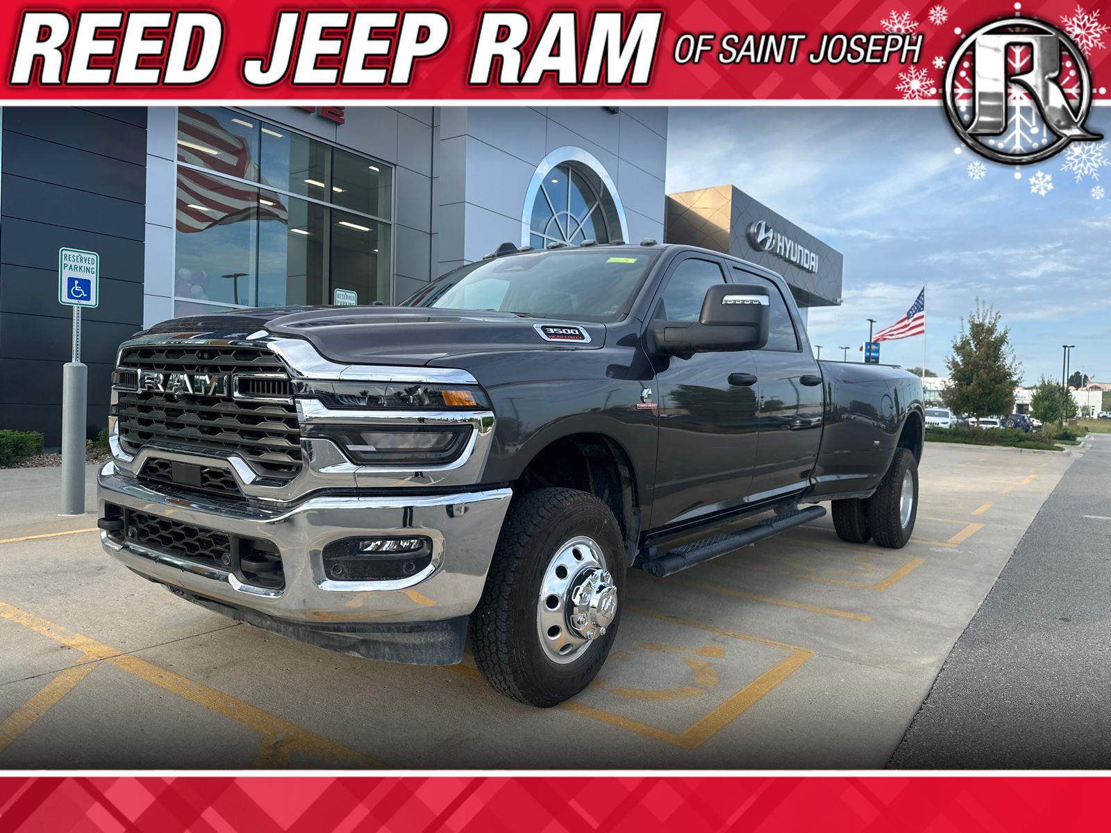 2025 RAM Ram 3500 Pickup Tradesman's photo