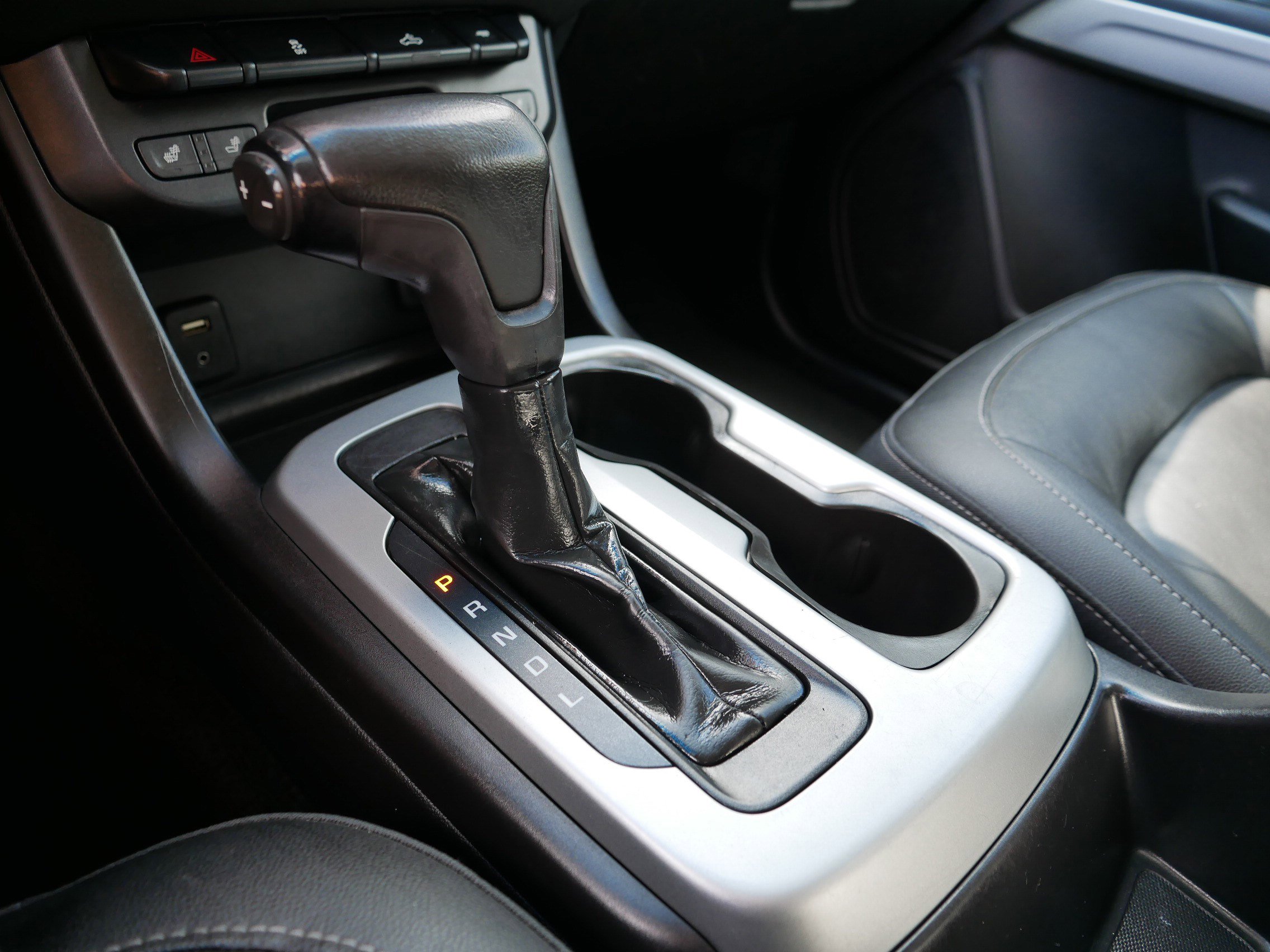 2017 Chevrolet Colorado LT photo 24
