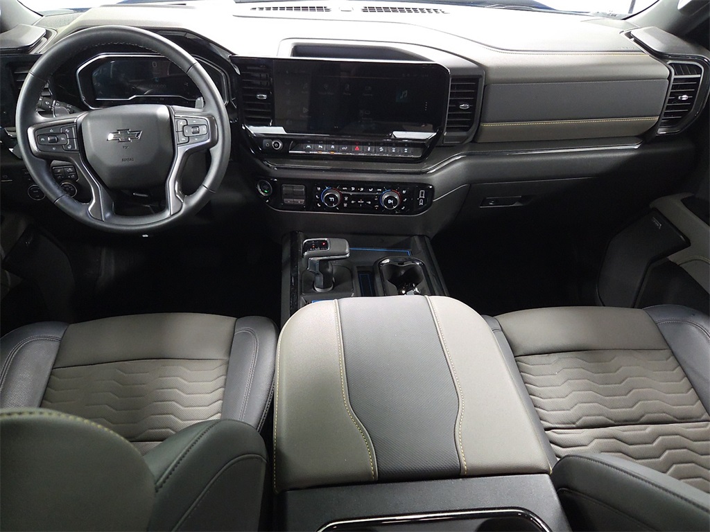 2025 Chevrolet Silverado 1500 ZR2 photo 2