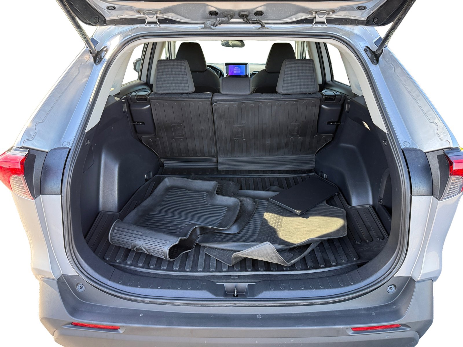 2023 Toyota RAV4 Hybrid LE photo 16