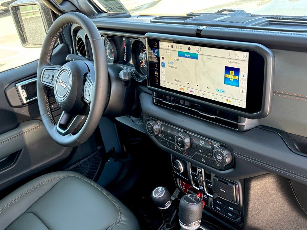 2025 Jeep Gladiator Mojave photo 20