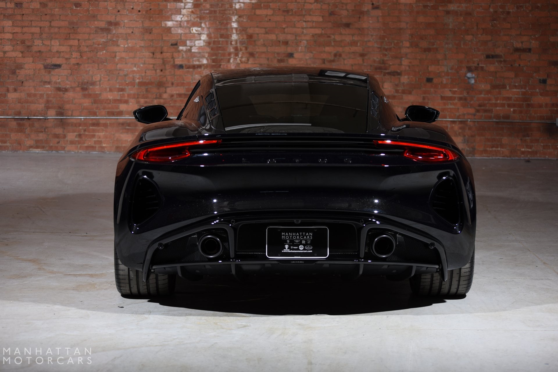2024 Lotus Emira photo 6