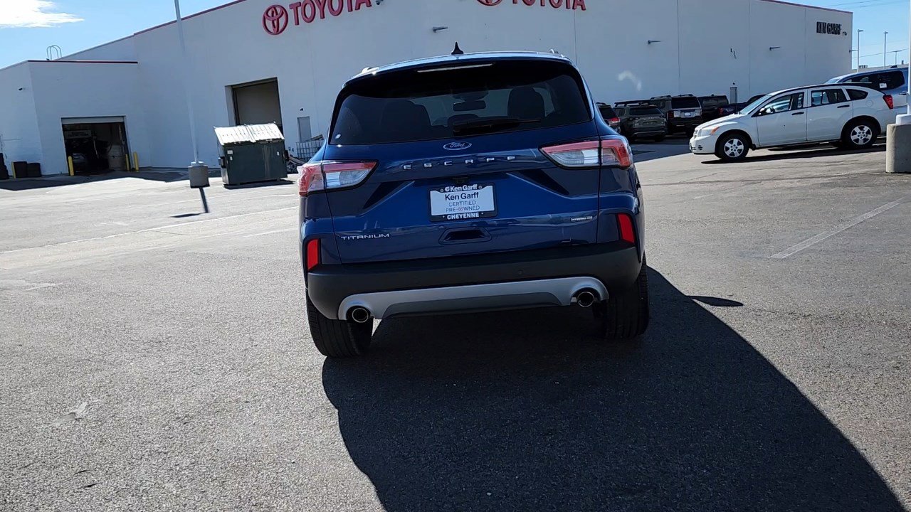 2022 Ford Escape Titanium Hybrid photo 3