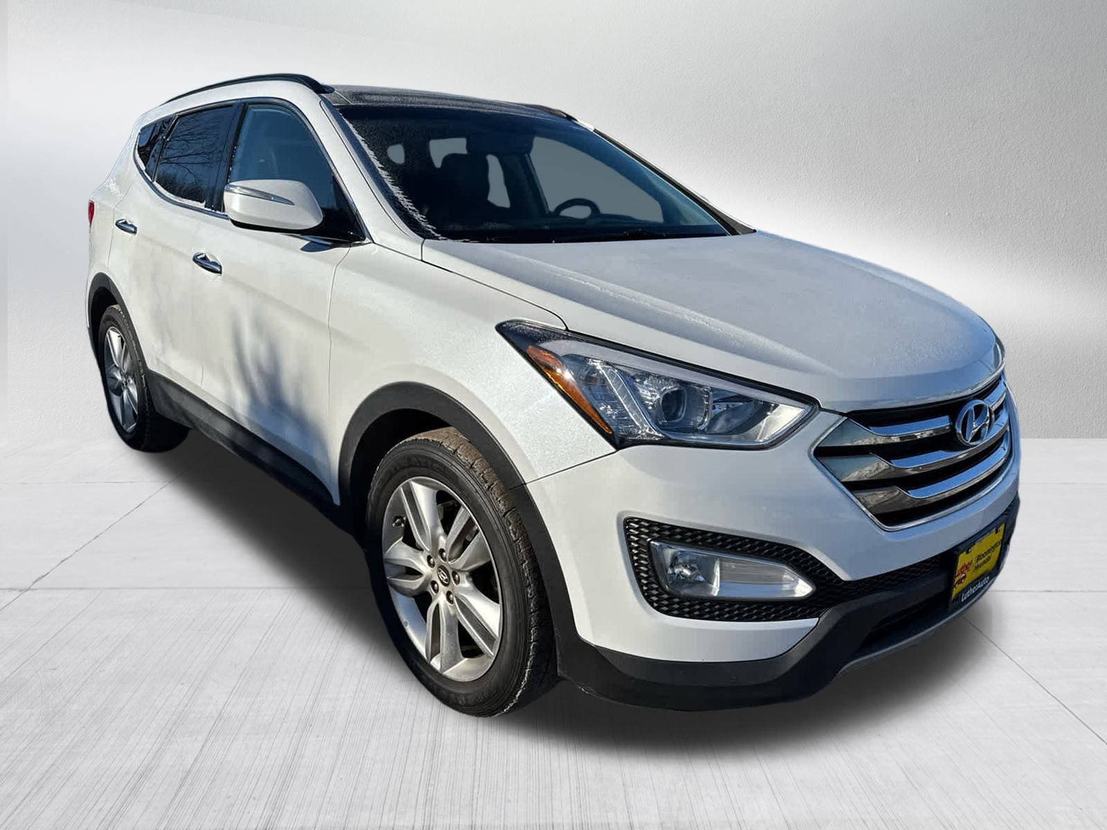 2014 Hyundai Santa Fe Sport photo 2