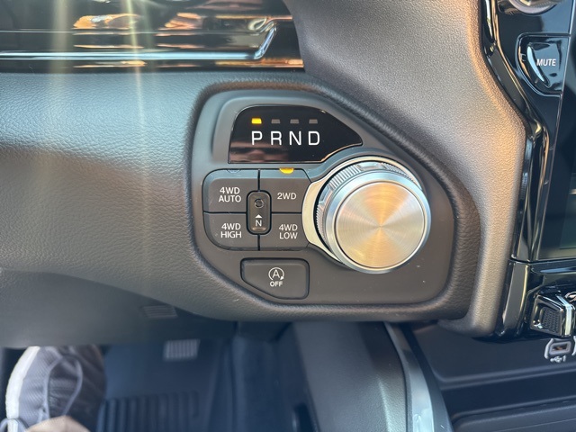 2025 Ram 1500 Laramie photo 19