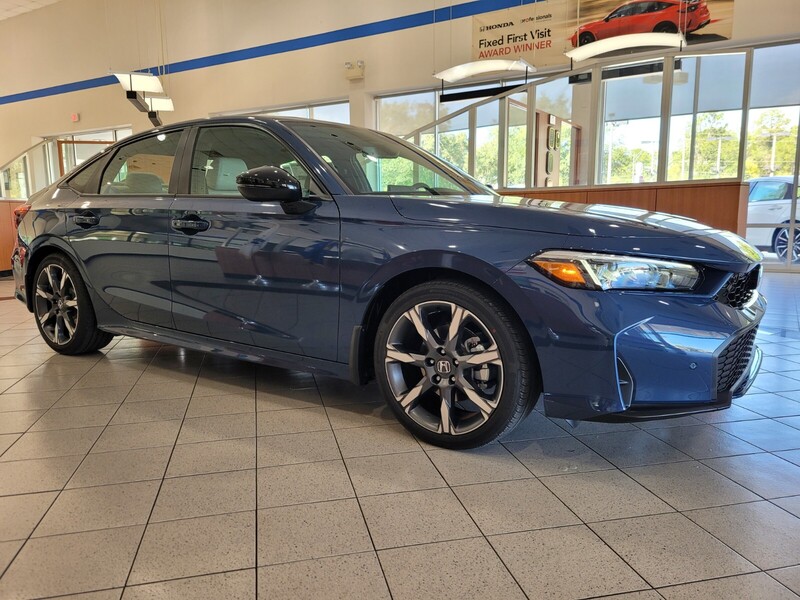 2026 Honda Civic Sport Hybrid photo 3