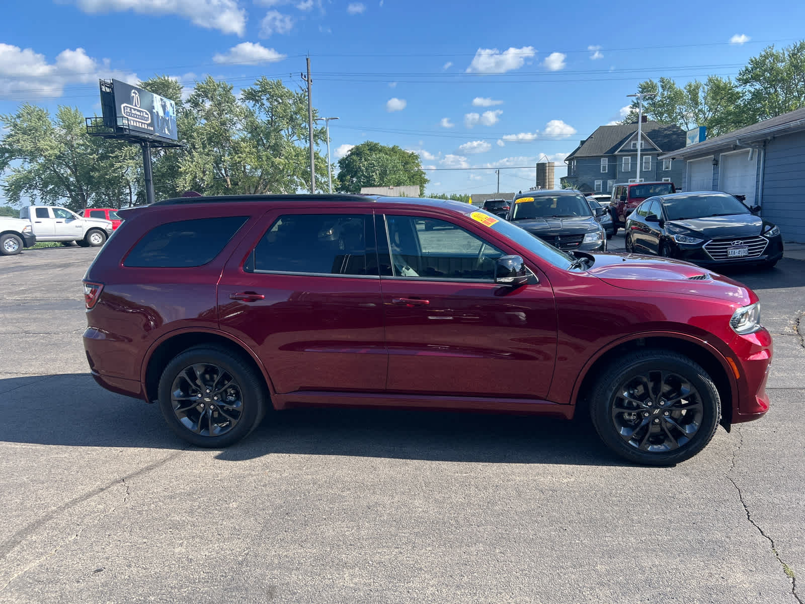 2022 Dodge Durango GT Plus photo 2