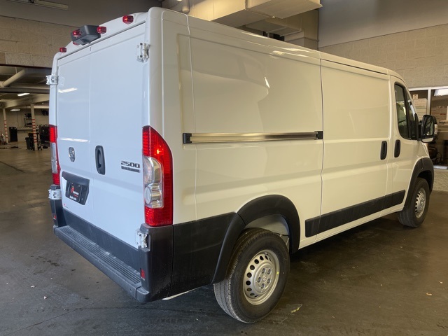 2026 Ram ProMaster 2500 photo 3