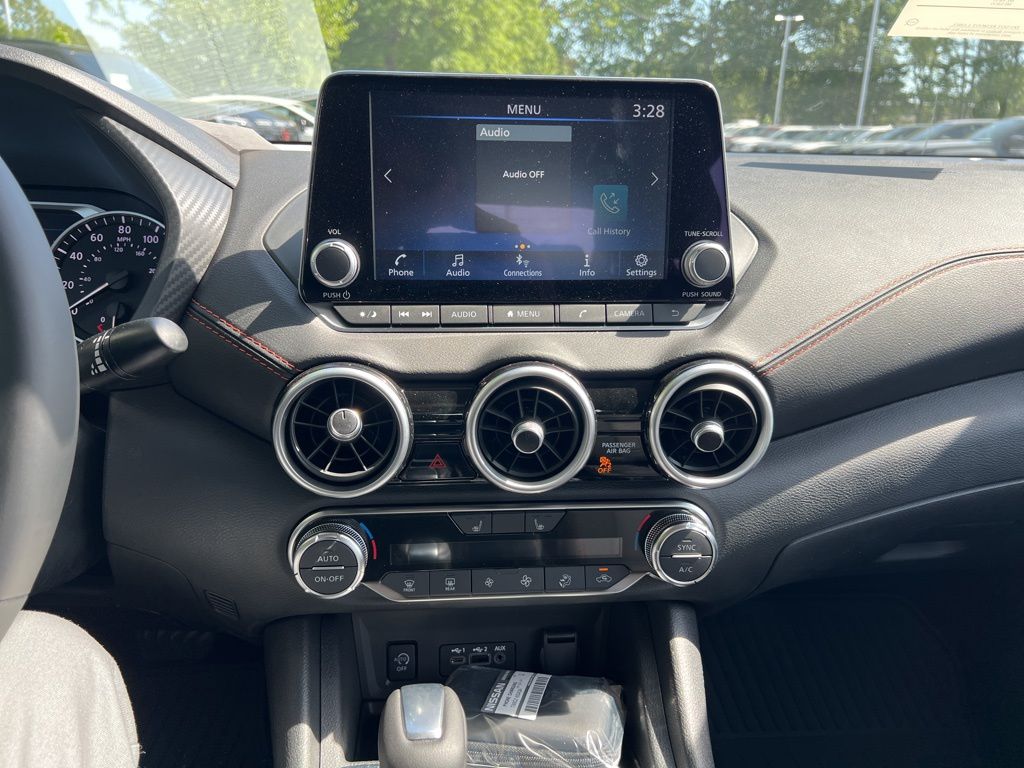 2025 Nissan Sentra SR Midnight Edition photo 10