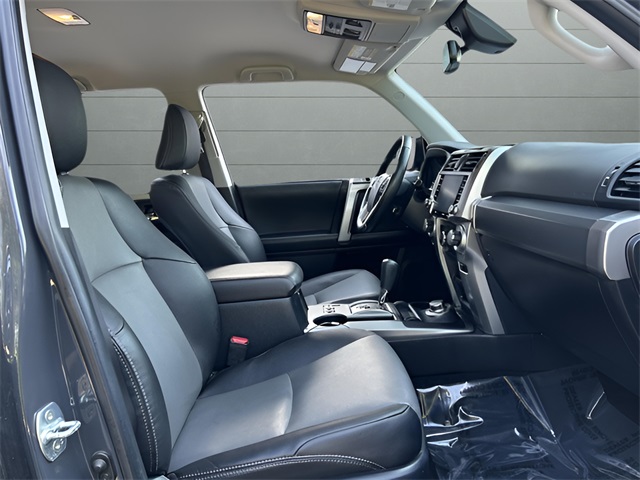 2024 Toyota 4Runner SR5 Premium photo 24