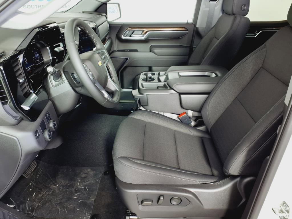 2025 Chevrolet Silverado 1500 LT photo 15