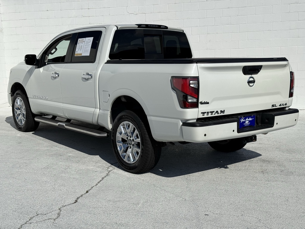 2020 Nissan Titan SL photo 4