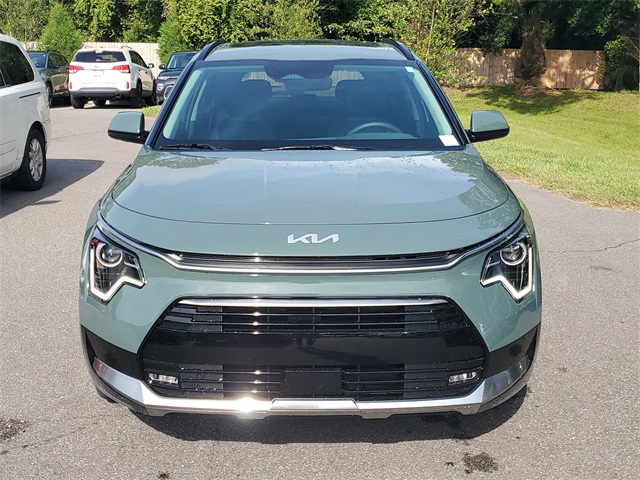2025 Kia Niro EX Touring photo 2