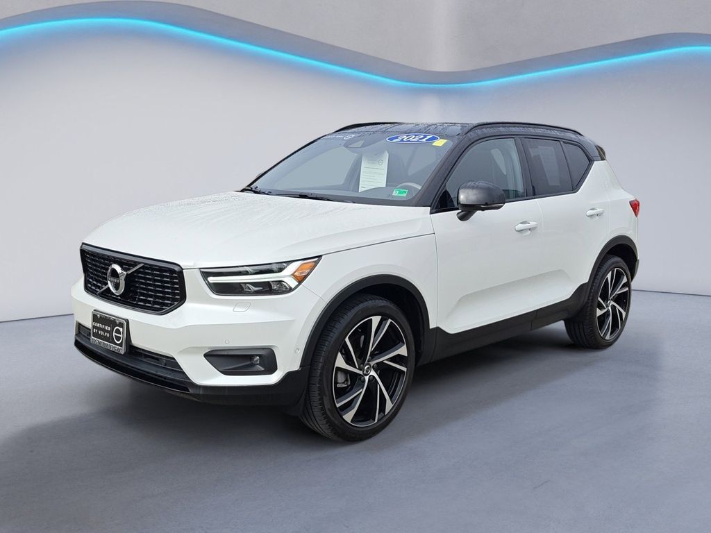 2021 Volvo XC40 T5 R-Design photo 31