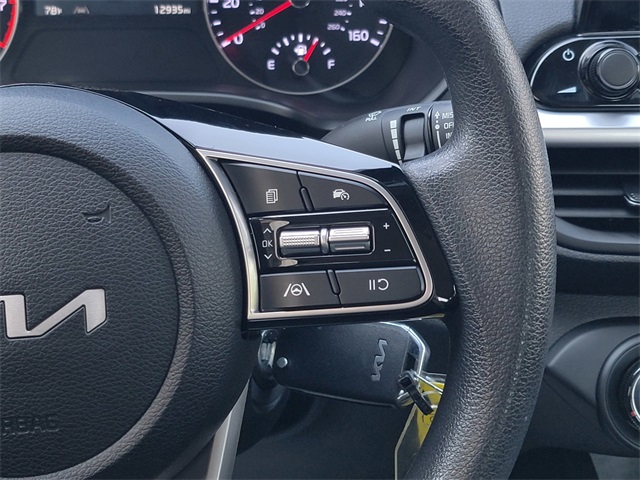 2024 Kia Forte LXS photo 27