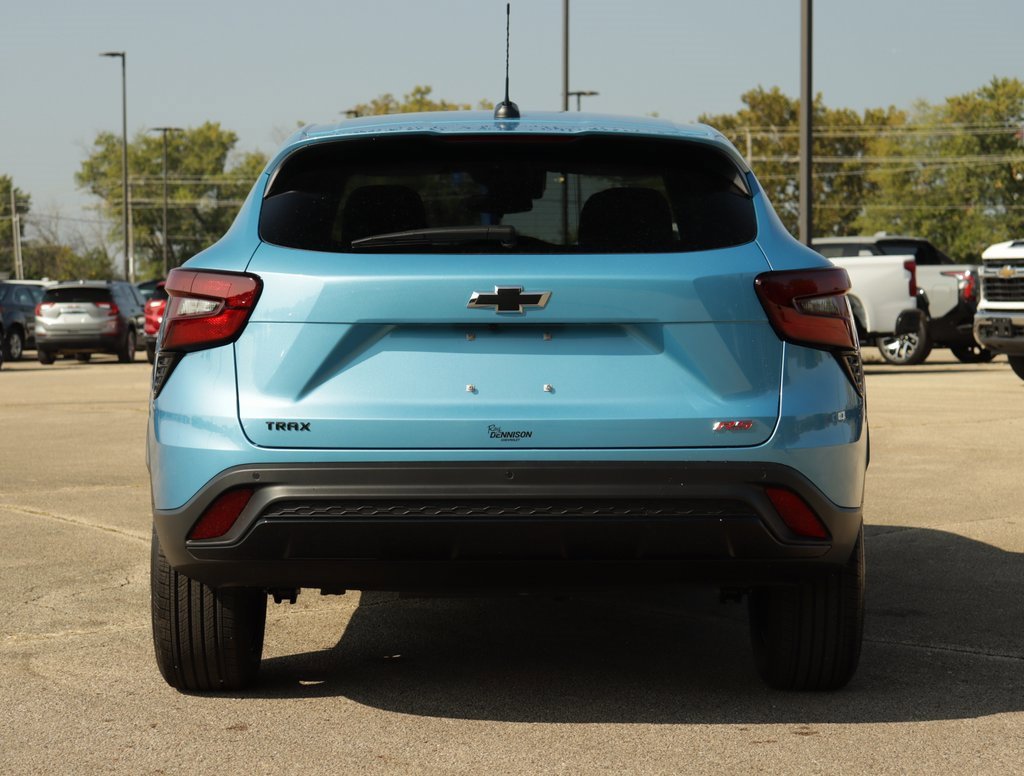 2025 Chevrolet Trax photo 5