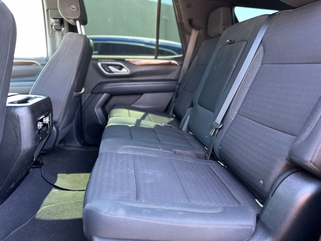 2022 Gmc Yukon SLE photo 13