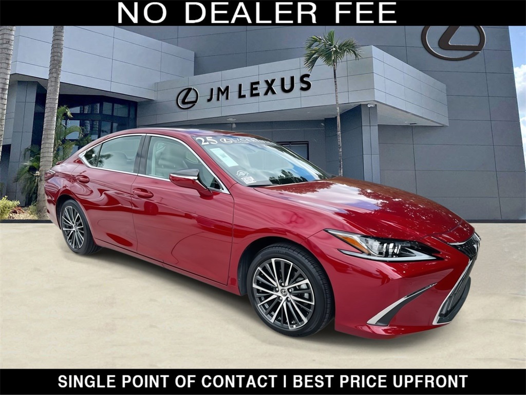 2025 Lexus ES Hybrid 300h's photo