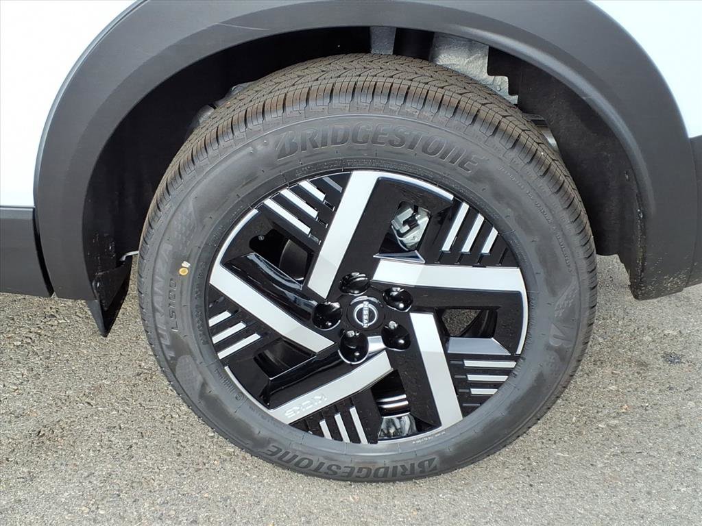 2026 Nissan Kicks SV photo 3