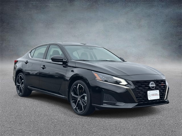 2025 Nissan Altima SR's photo