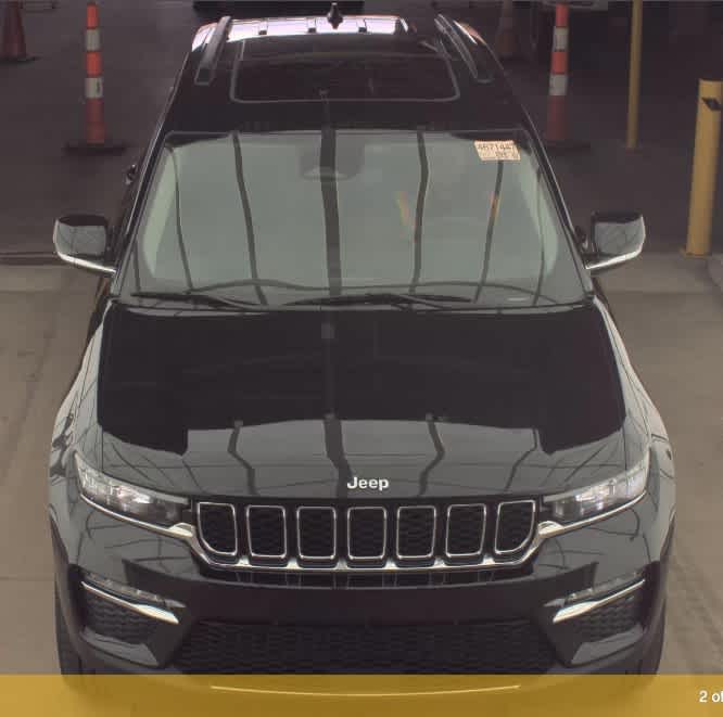 2022 Jeep Cherokee Limited 4xe photo 2