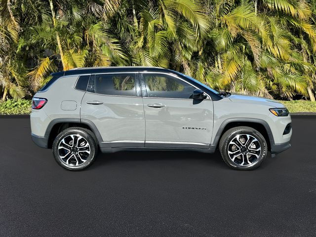 2024 Jeep Compass Limited photo 3