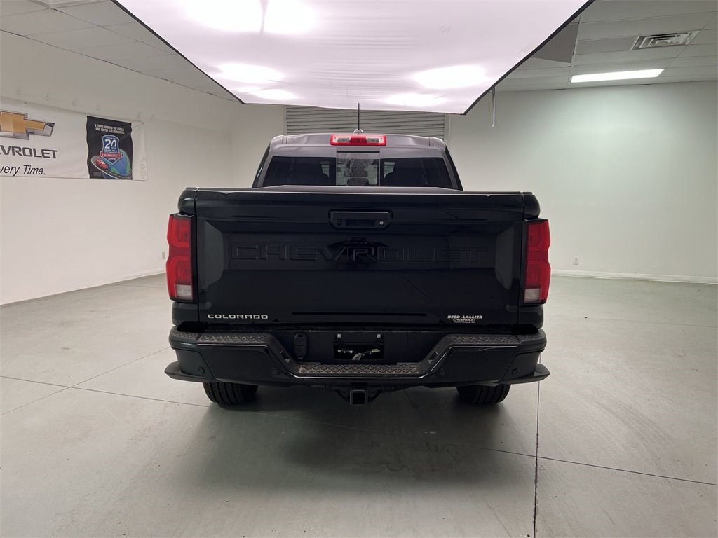 2025 Chevrolet Colorado Work Truck LT photo 6