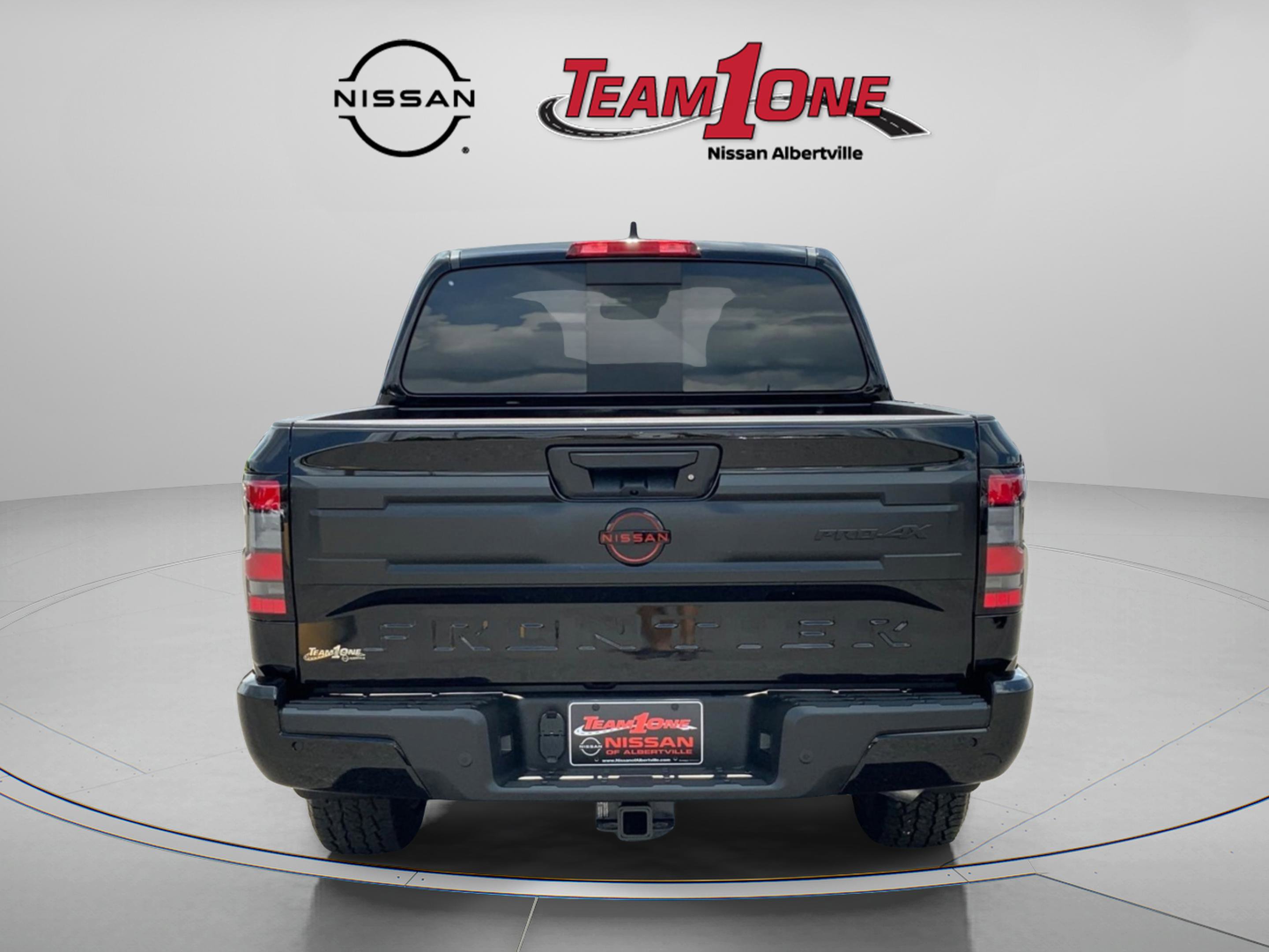 2025 Nissan Frontier Crew Cab PRO-4X photo 4