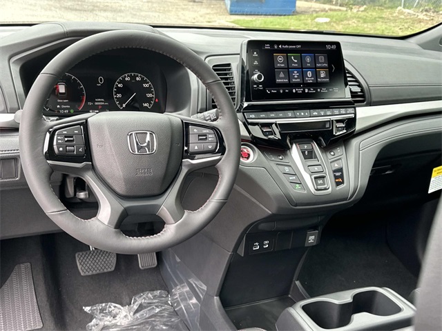 2026 Honda Odyssey photo 2