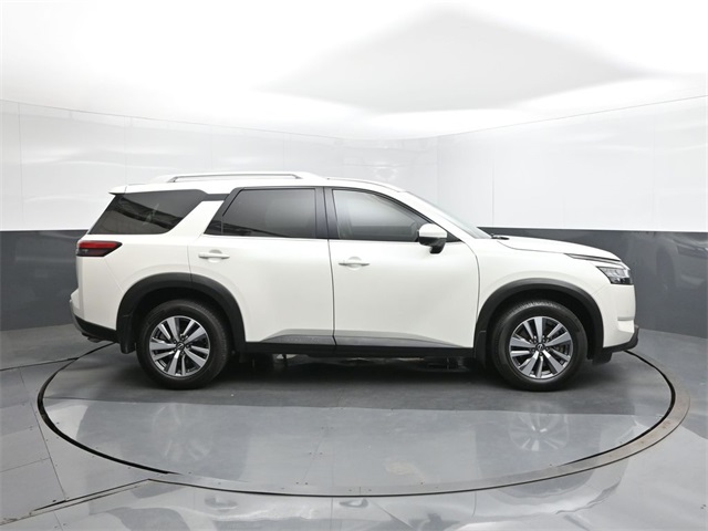 2022 Nissan Pathfinder SL photo 22