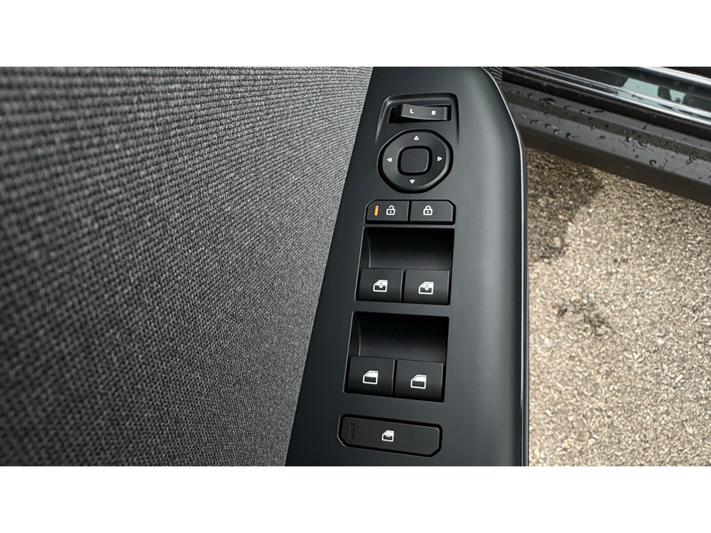 2025 Kia K4 EX photo 20