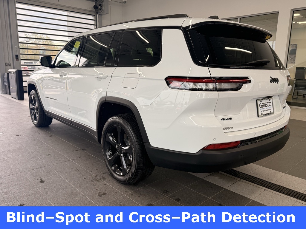 2025 Jeep Grand Cherokee Limited photo 4