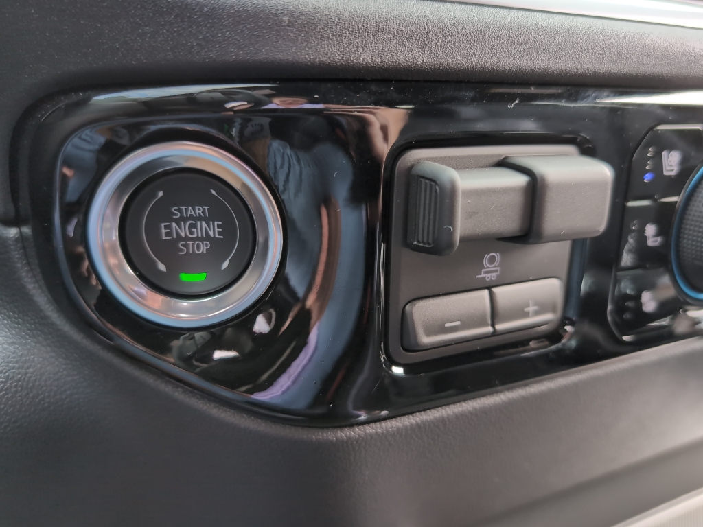 2026 Chevrolet Silverado 1500 High Country photo 19