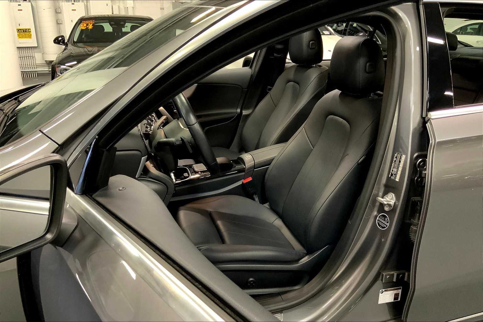 2021 Mercedes Benz A 220 photo 6