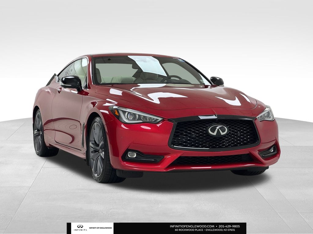 2022 Infiniti Q60 Red Sport 400 photo 2