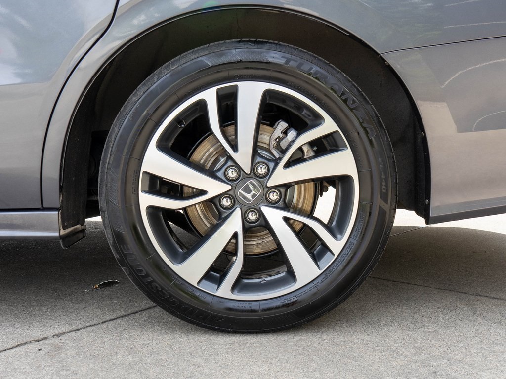 2023 Honda Odyssey Touring photo 31