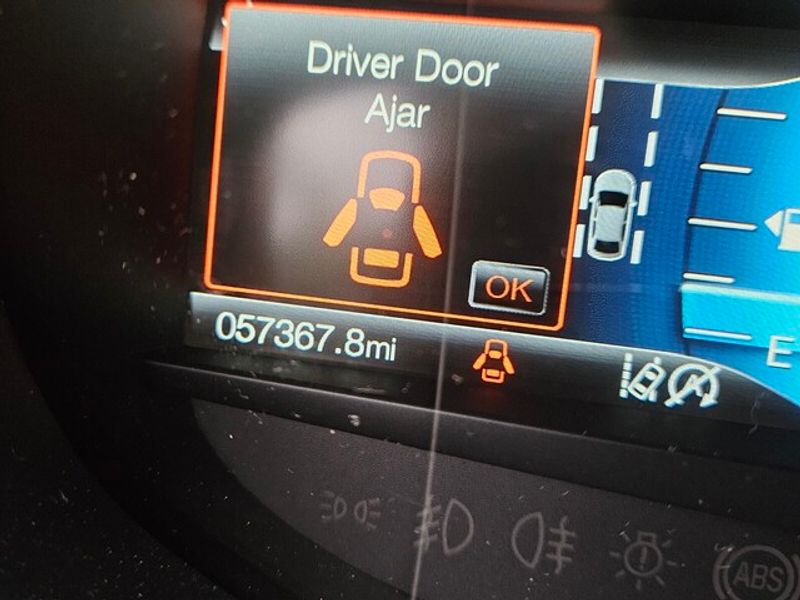 2023 Ford Edge Titanium photo 26