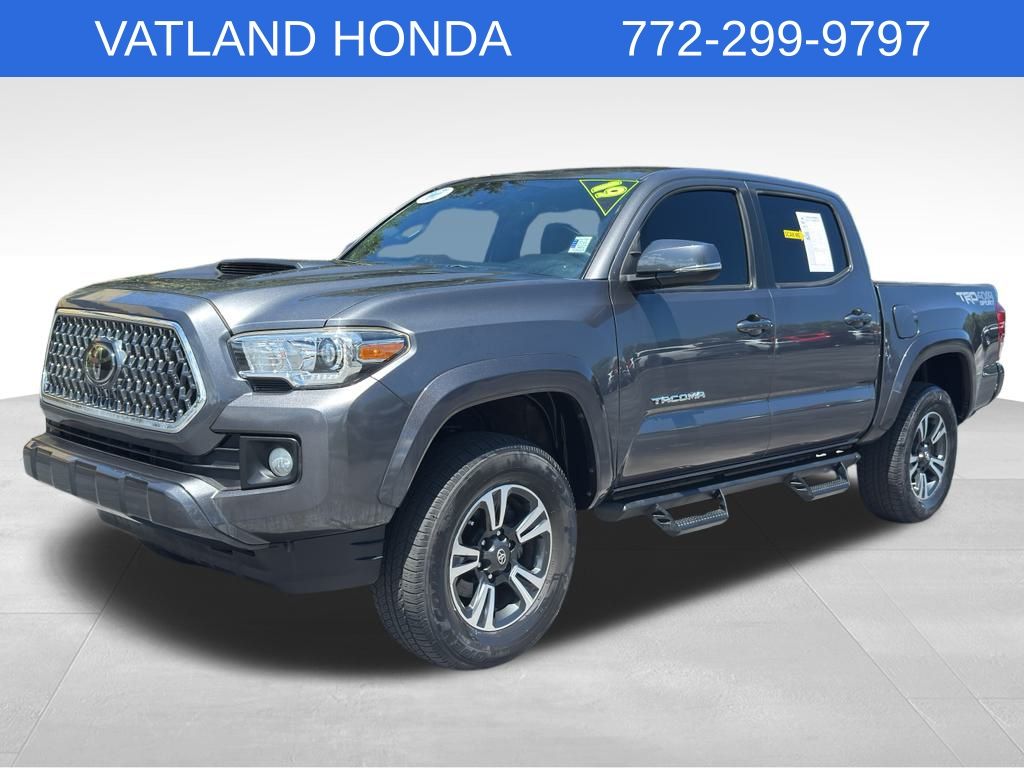 2019 Toyota Tacoma TRD Sport photo 3