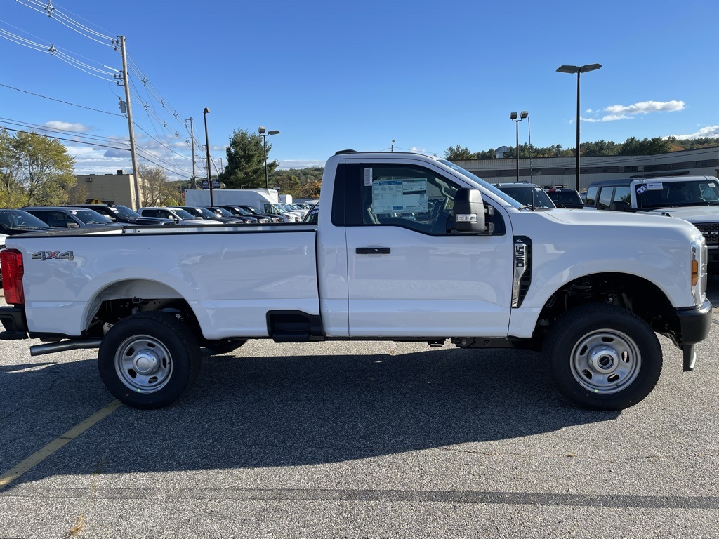 2026 Ford F-350 XL photo 2
