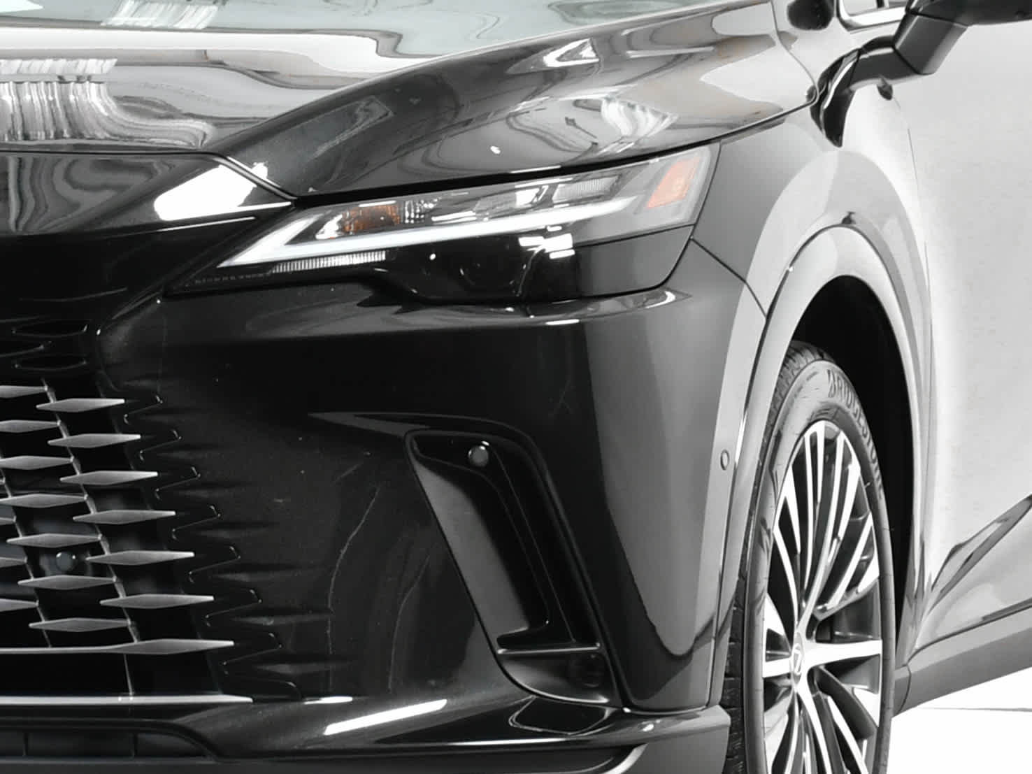 2024 Lexus RX Premium photo 9
