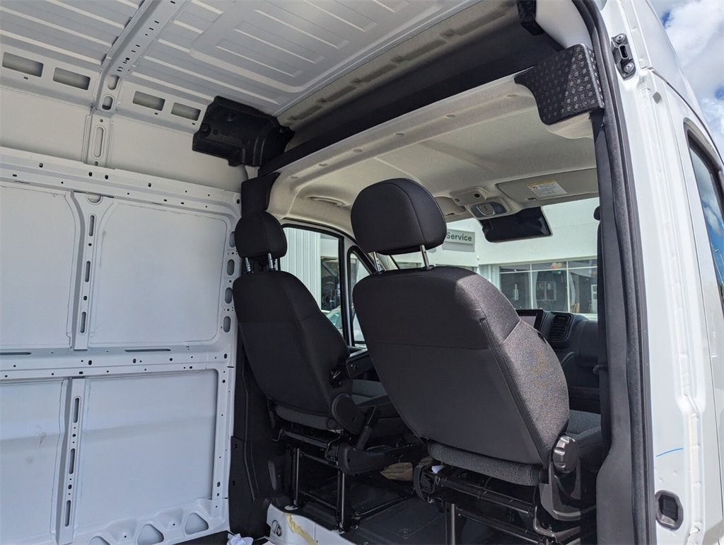 2025 Ram ProMaster 1500 photo 7