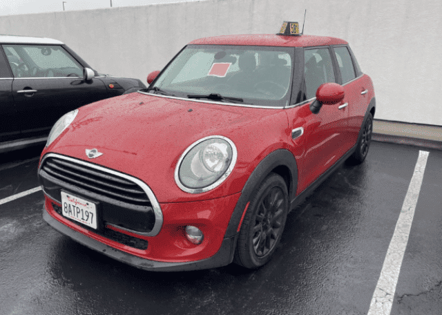 2018 MINI Cooper Base's photo
