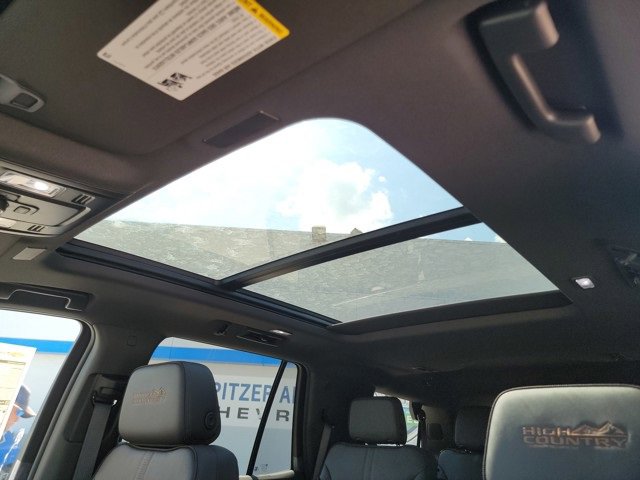 2025 Chevrolet Tahoe High Country photo 30