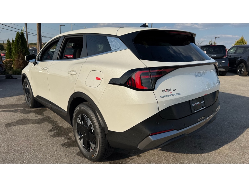 2026 Kia Sportage Hybrid LX photo 22